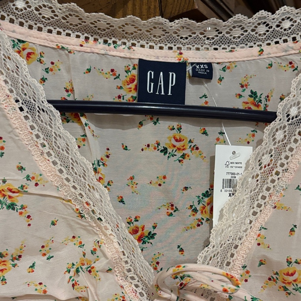 GAP Floral Lace Blouse - Cream and Orange - Picture 2 of 7